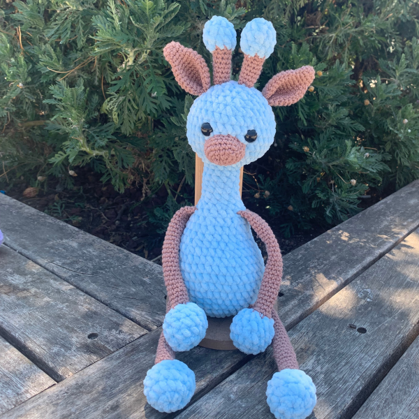 40 cm El Örgüsü Zürafa Amigurumi – Kadife ve Organik Pamuk İplikli Oyuncak