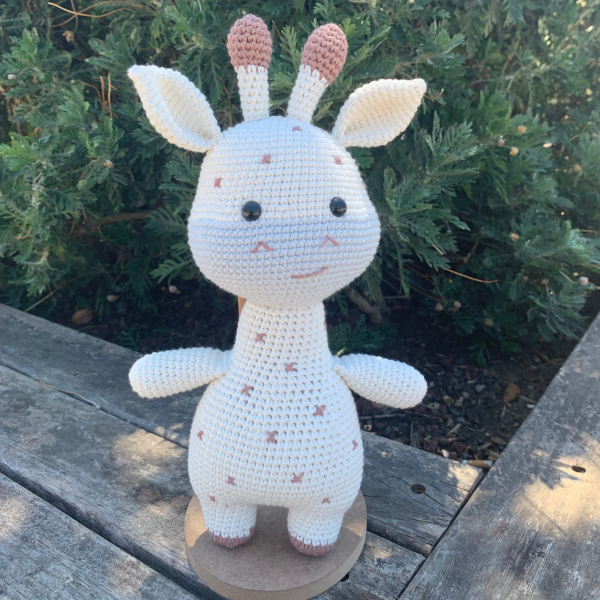 Organik Pamuk El Örgüsü Zürafa – 30 cm Beyaz