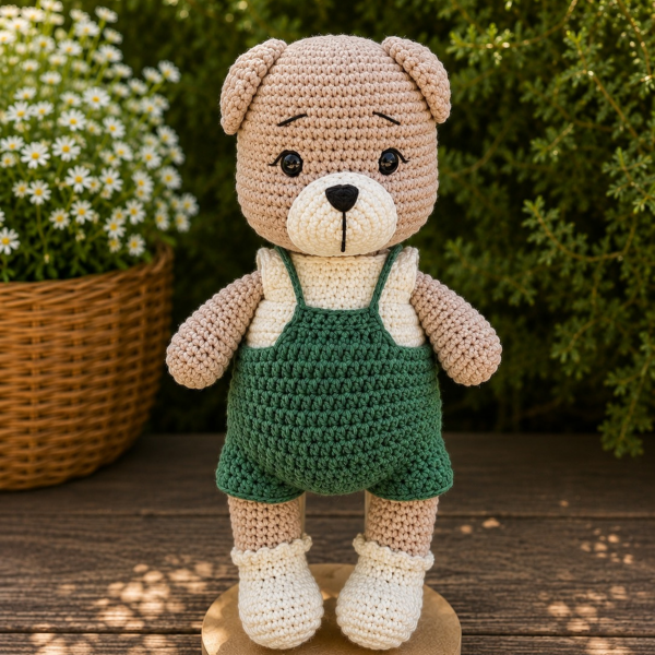 Tulumlu Organik Pamuk Ayıcık Amigurumi Oyuncak – 25 cm