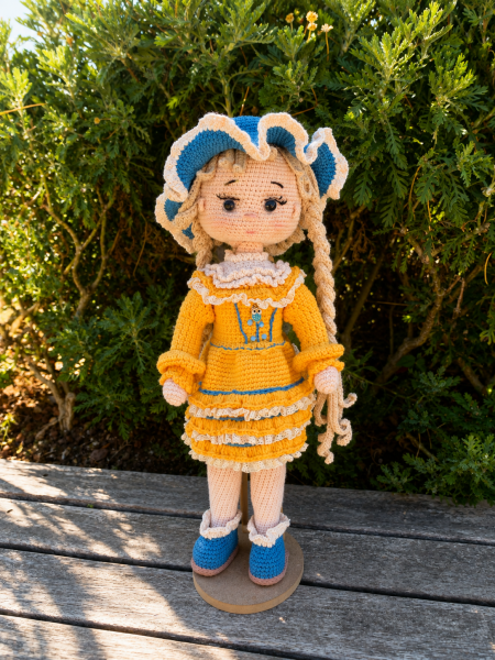 45 cm Organik Pamuk Vintage Amigurumi Bebek – Çıkarılabilir Elbise, Şapka ve Botlar
