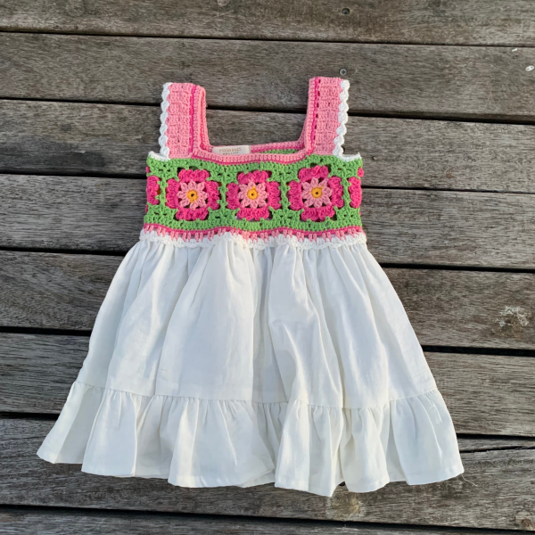 Organik Pamuk Çiçekli Örgü Elbise, Hırka, Bandana ve Çanta Takımı