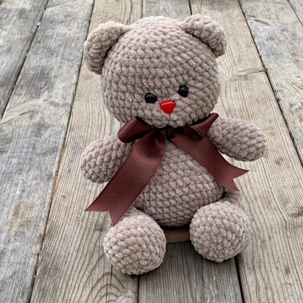 30 cm Kadife İp Amigurumi Ayıcık – El Yapımı Oyun Arkadaşı