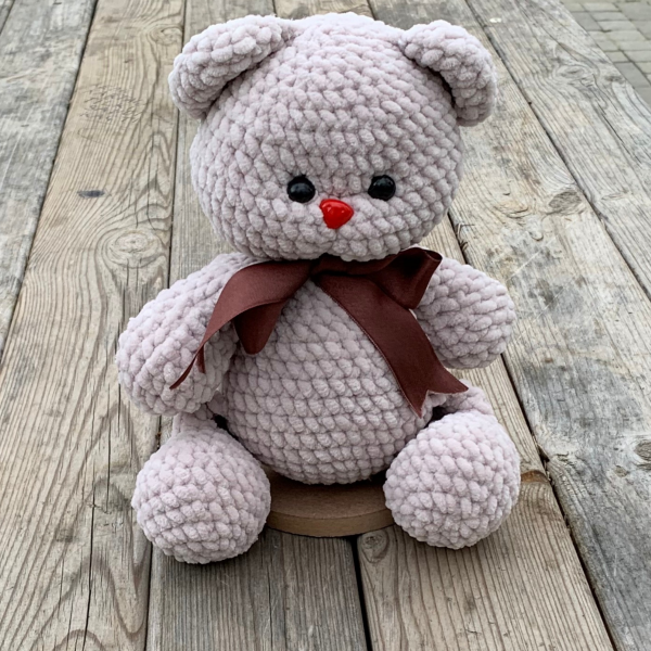 30 cm Kadife İp Amigurumi Ayıcık – El Yapımı Oyun Arkadaşı