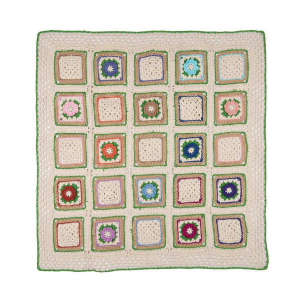 Organik Pamuk Çiçek Motifli El Yapımı Battaniye – 90 × 90 cm